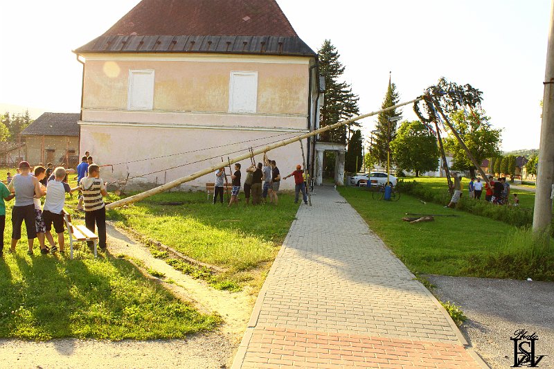 Stavanie maja 2014    9.JPG